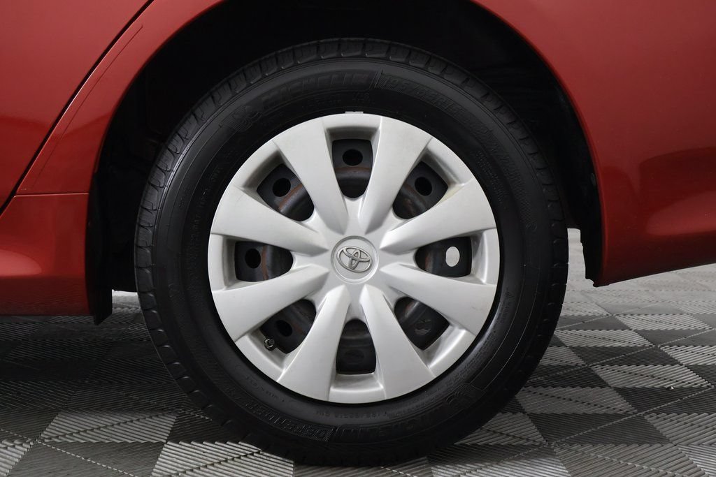 Used 2010 Toyota Corolla LE FWD image 17