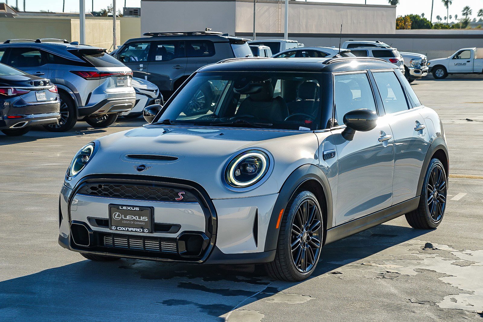 Used 2023 MINI Cooper S image 3