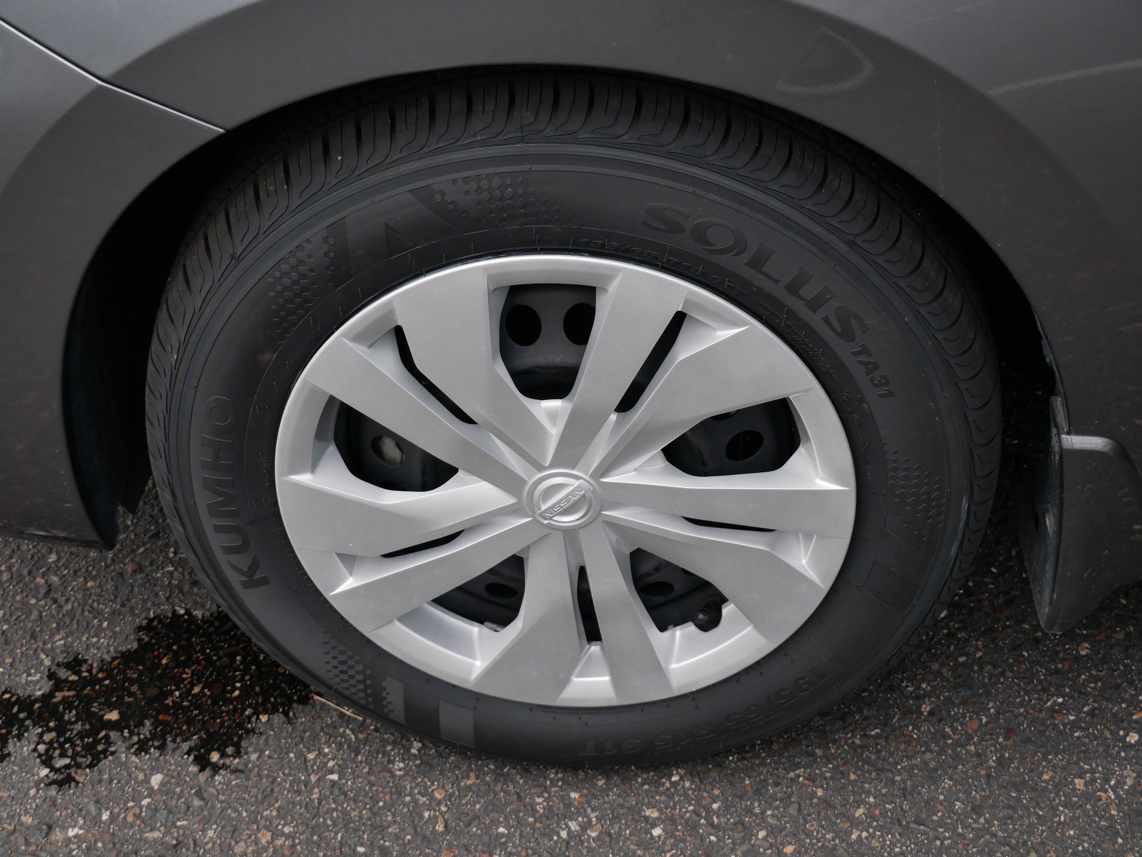 Used 2024 Nissan Versa S w/ Trunk Package FWD image 15