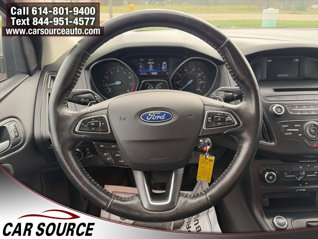 Used 2015 Ford Focus SE w/ SE Sport Package image 9
