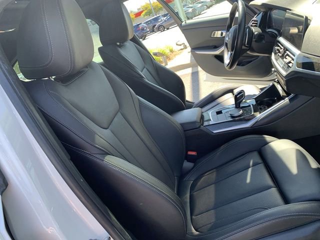 Used 2022 BMW 330i xDrive Sedan w/ Driving Assistance Package AWD/4WD image 14