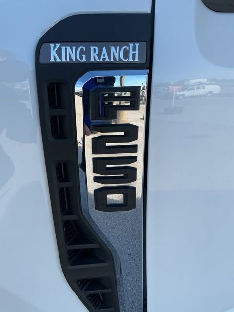 Used 2024 Ford F250 King Ranch w/ Chrome Package image 4