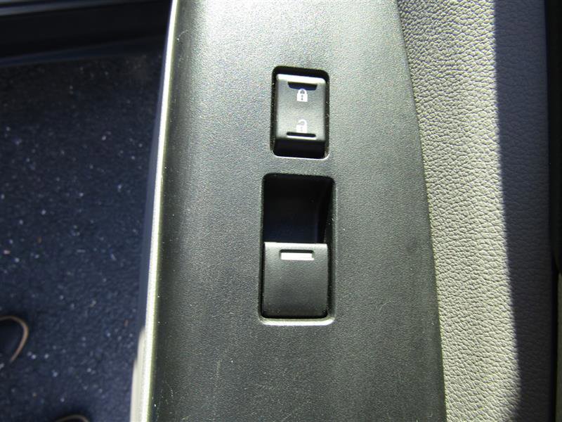 Used 2013 Honda CR-V LX image 29