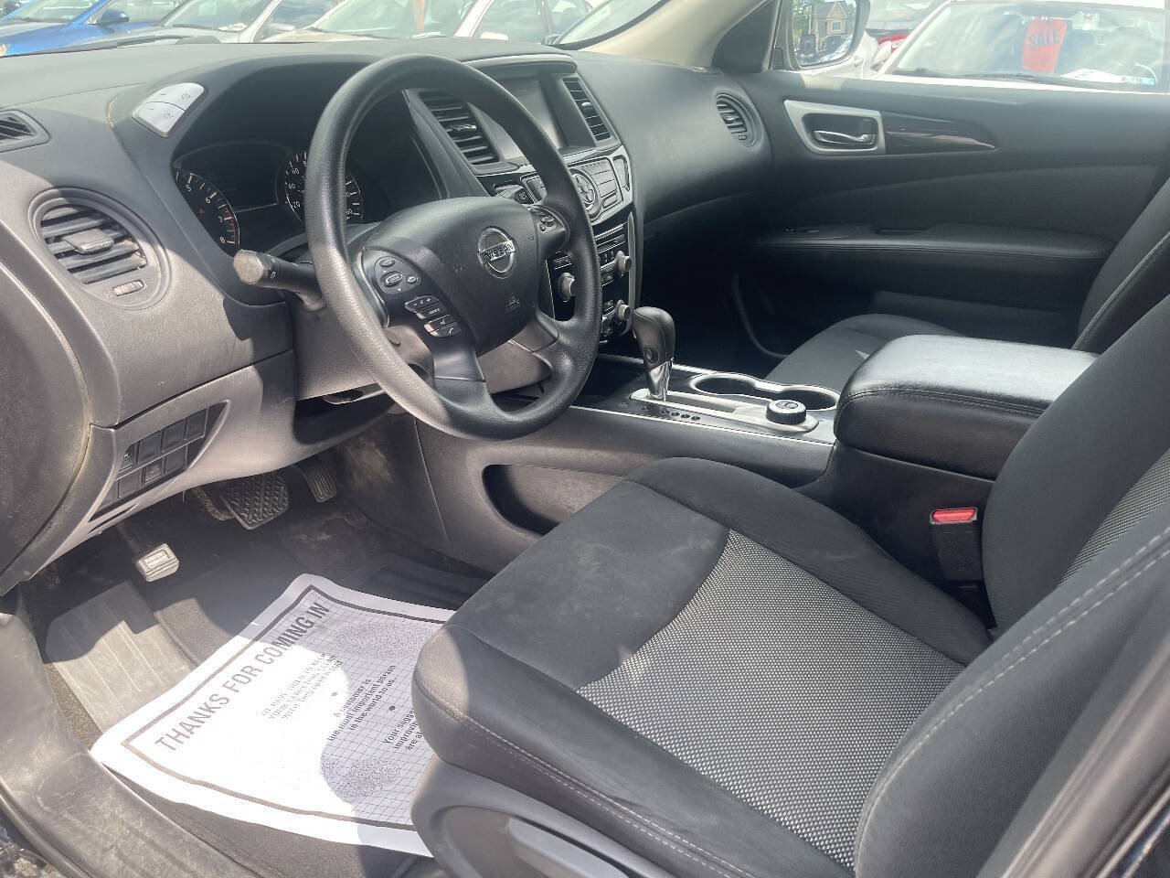 Used 2019 Nissan Pathfinder S AWD/4WD image 11