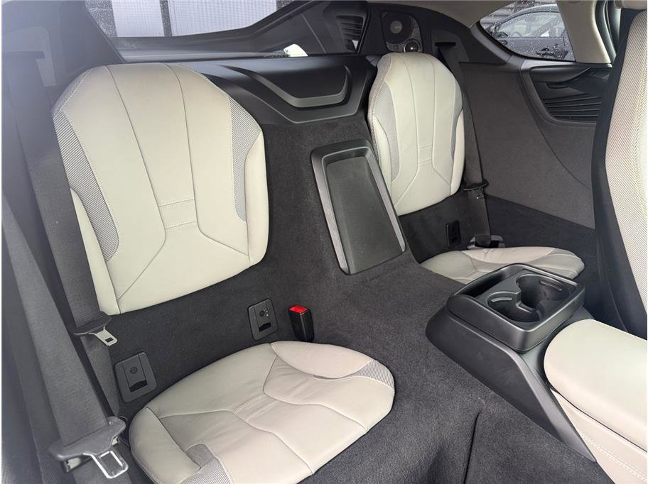 Used 2016 BMW i8 image 36