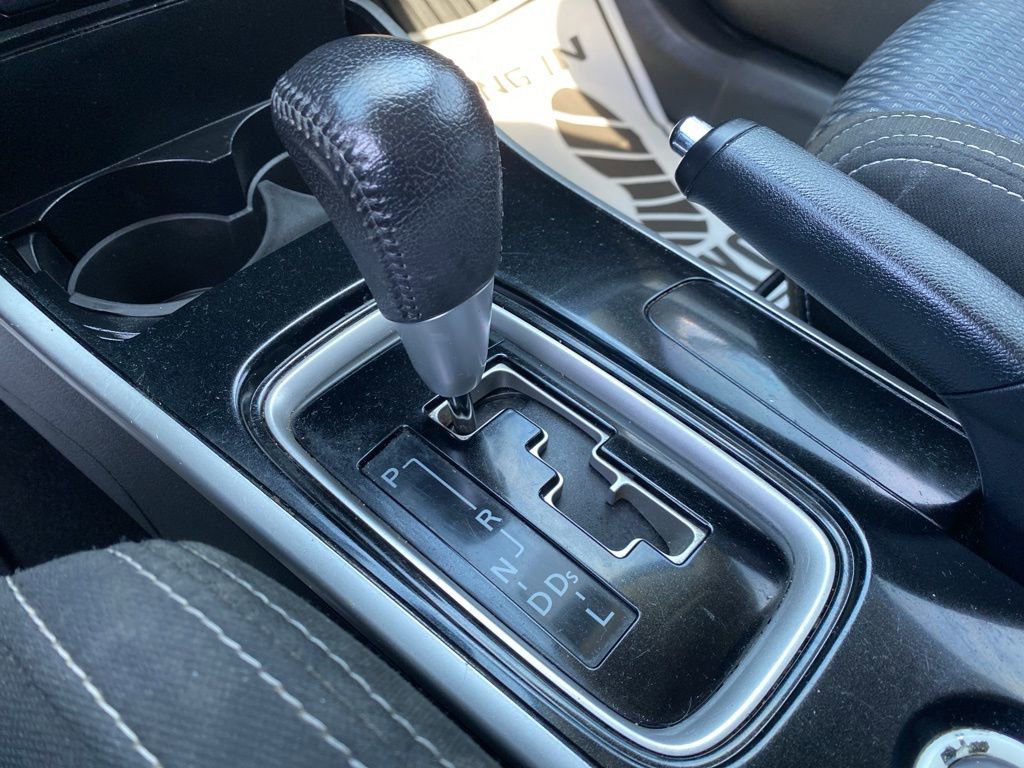 Used 2017 Mitsubishi Outlander ES image 17