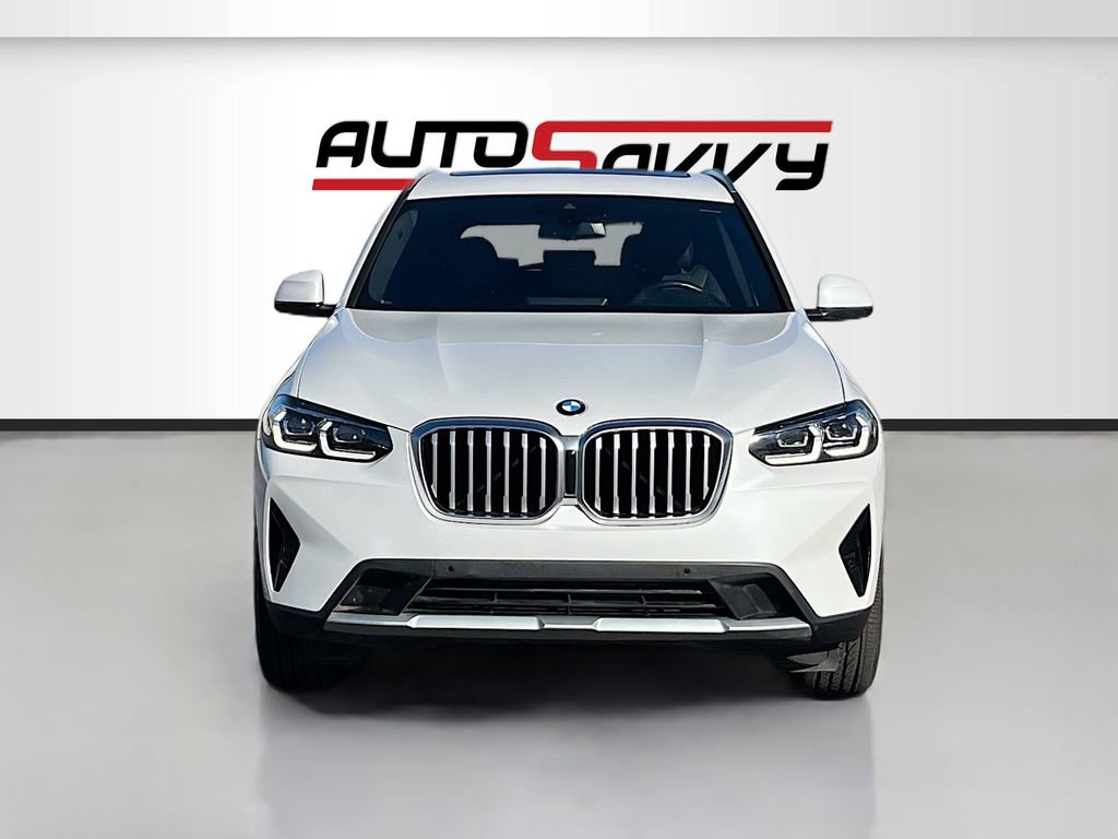 Used 2024 BMW X3 sDrive30i image 2
