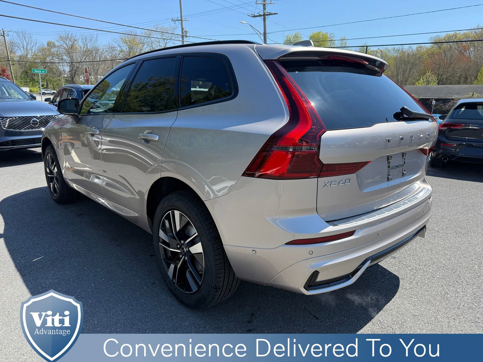 New 2026 Volvo XC60 B5 Plus w/ Protection Package Premier AWD/4WD image 6