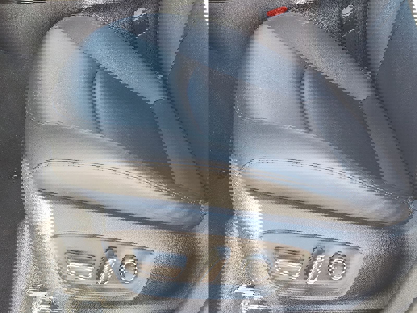 Used 2016 Toyota Prius Four w/ Advanced Technology Package image 33