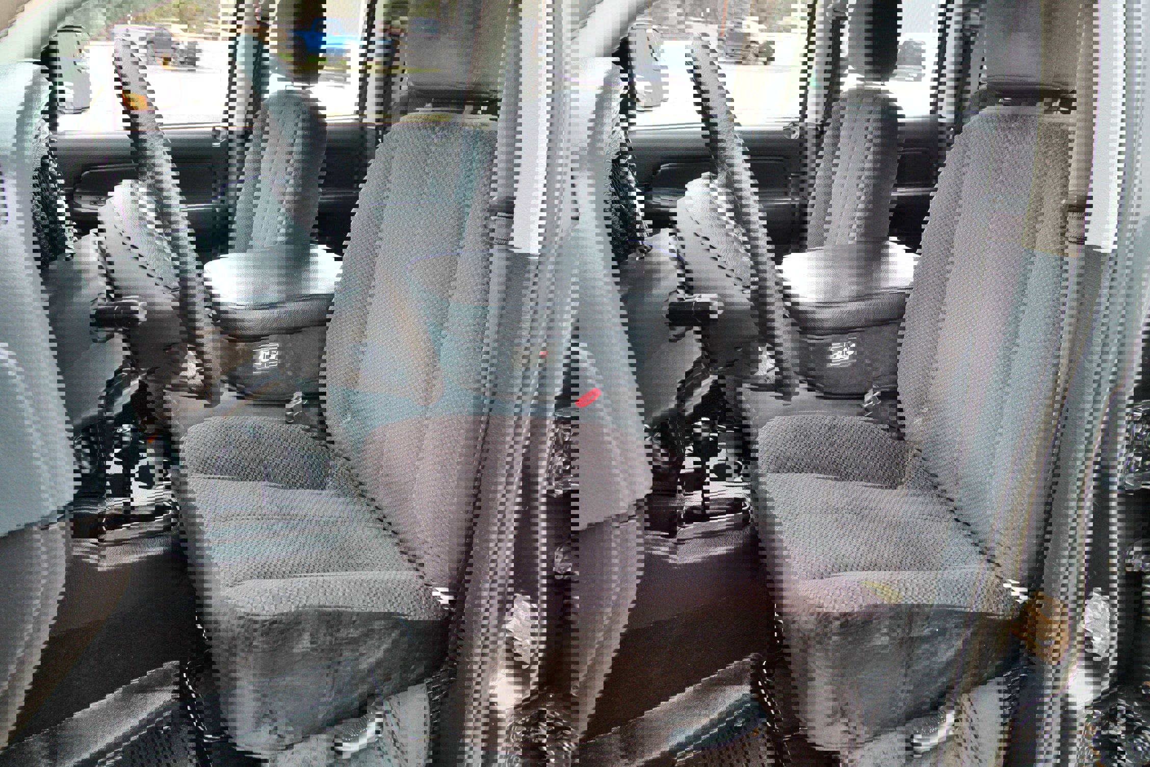 Used 2003 Dodge Ram 2500 Truck SLT image 23