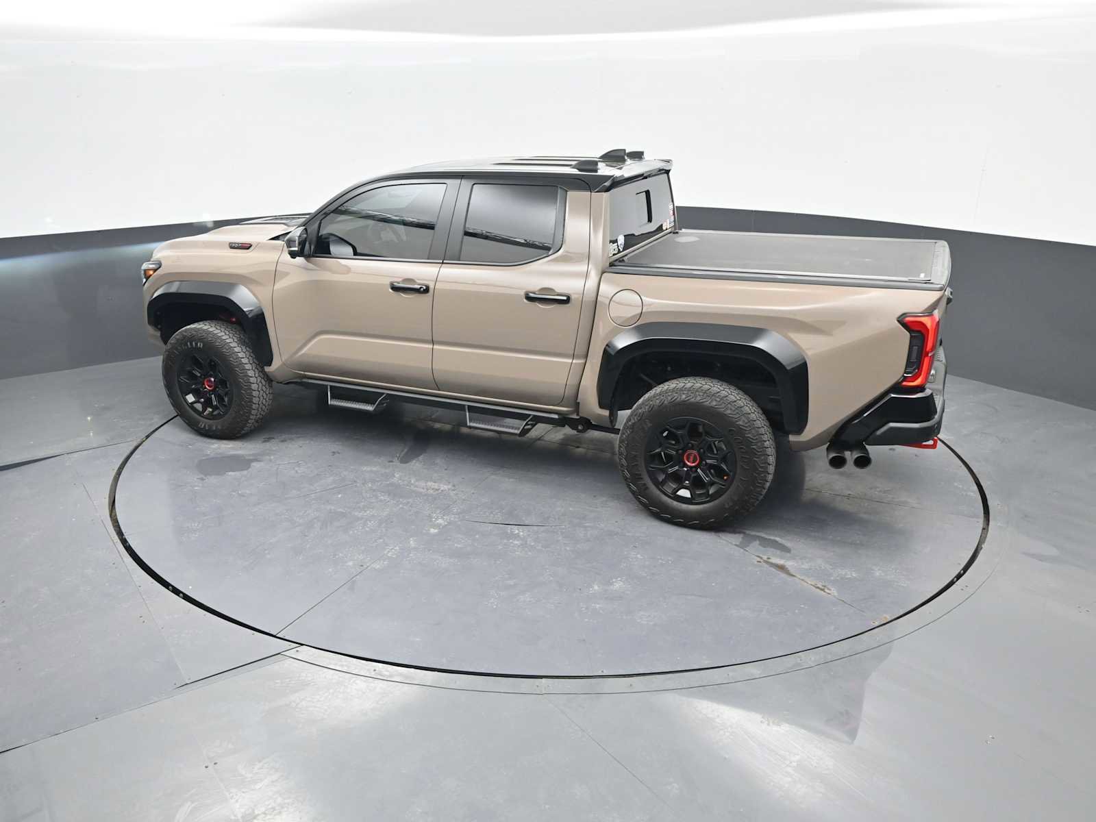 Used 2025 Toyota Tacoma TRD Pro image 40