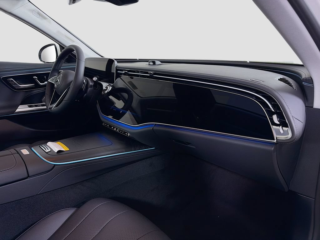 New 2026 Mercedes-Benz E 450 4MATIC Sedan image 32