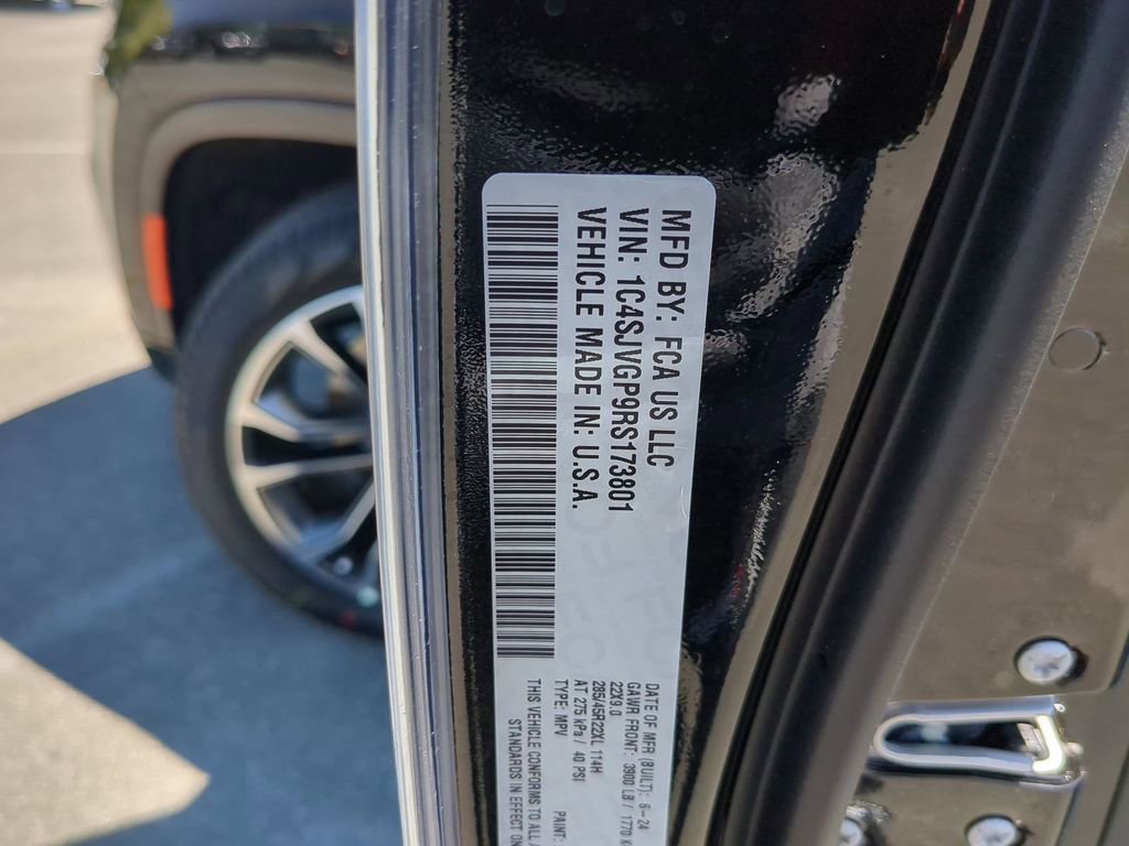 Used 2024 Jeep Grand Wagoneer Series III w/ Rear Seat Video Group 1 image 24