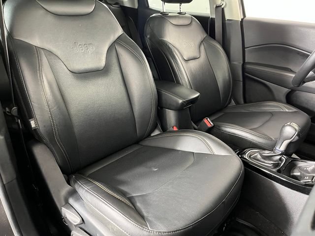 Used 2018 Jeep Compass Limited w/ Navigation Group AWD/4WD image 39