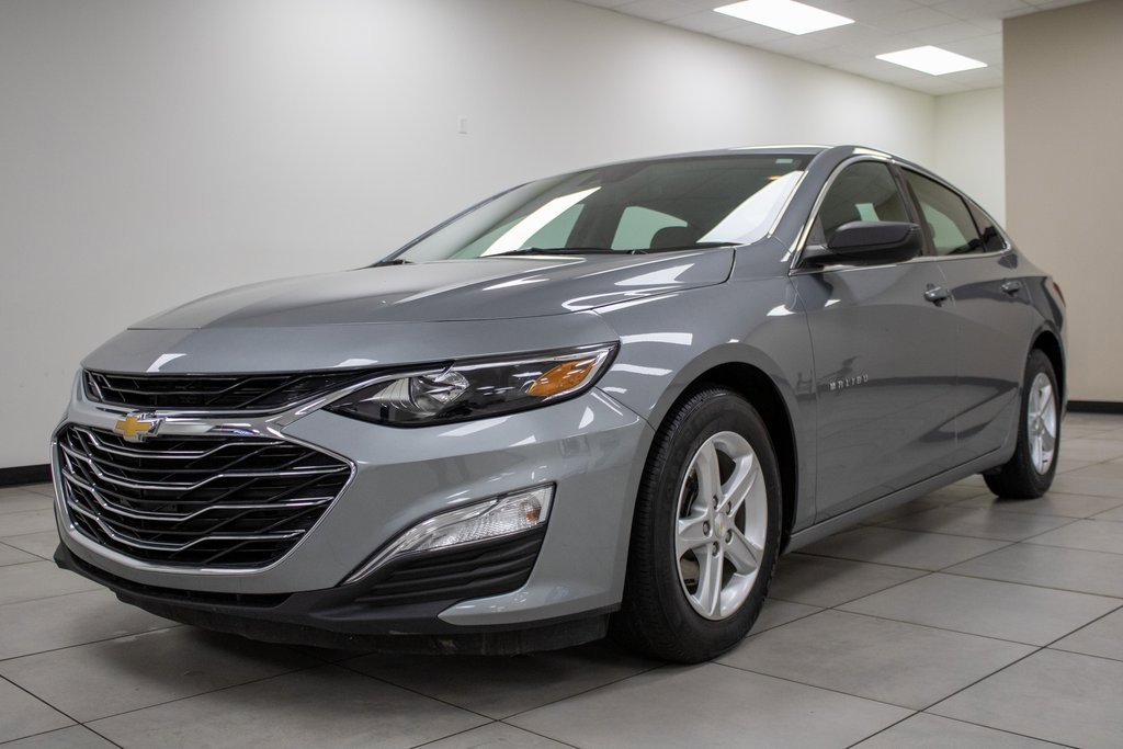 Used 2023 Chevrolet Malibu LS image 4