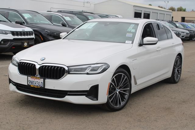 Used 2021 BMW 530e w/ Parking Assistance Package RWD image 9