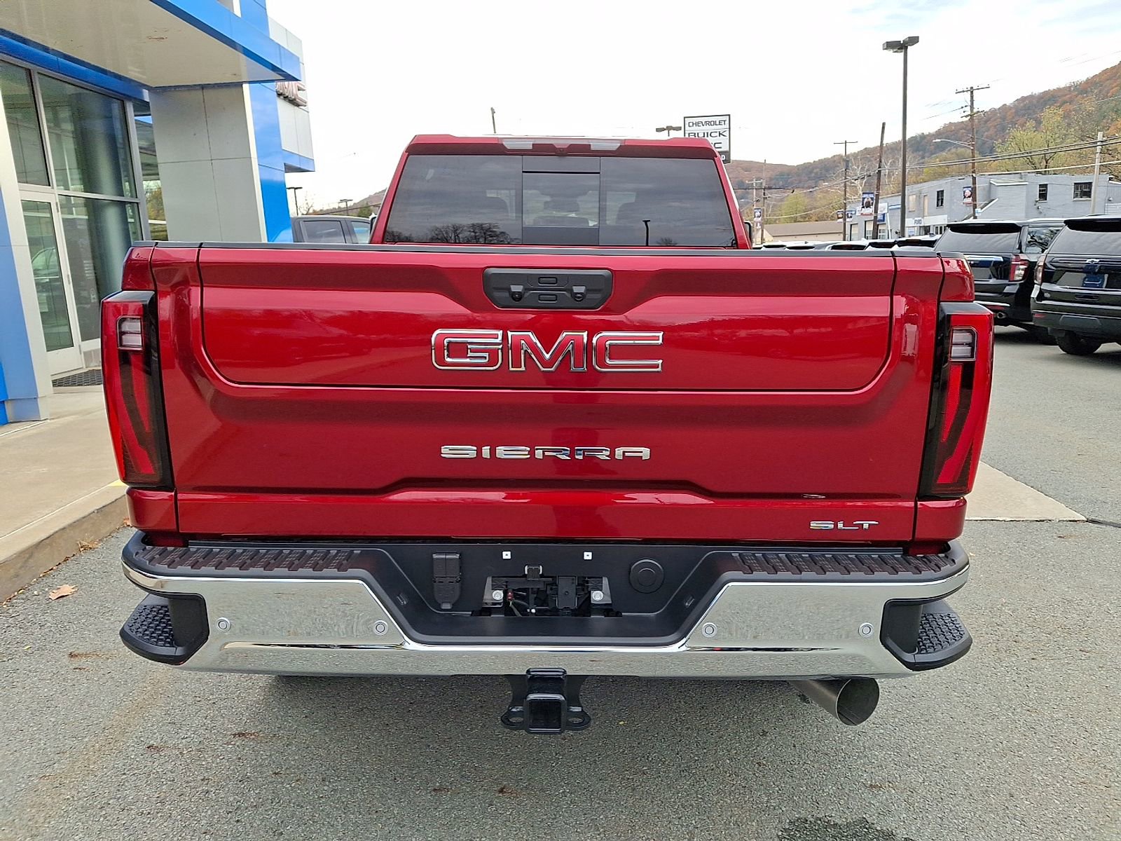 New 2026 GMC Sierra 2500 SLT w/ SLT Premium Package image 5