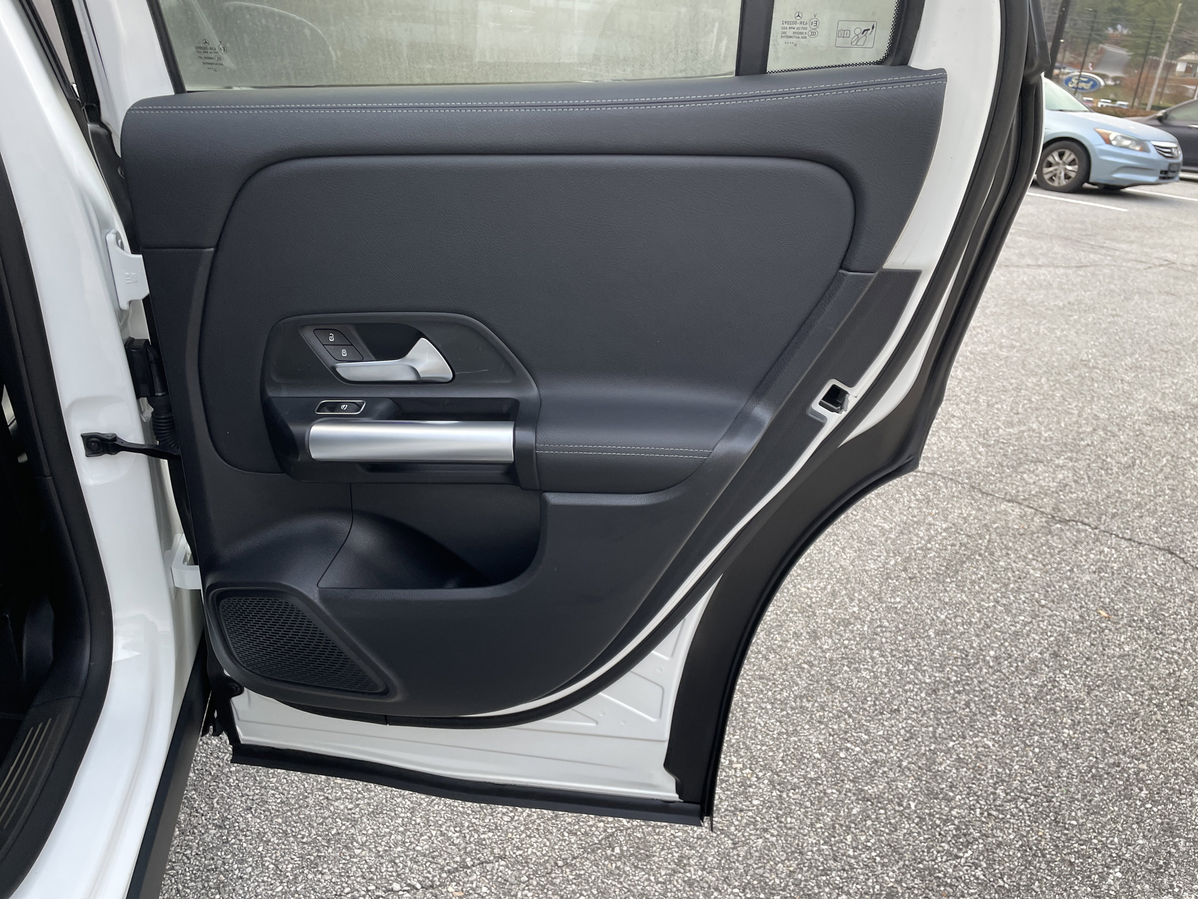 Certified 2023 Mercedes-Benz GLA 250 4MATIC image 40