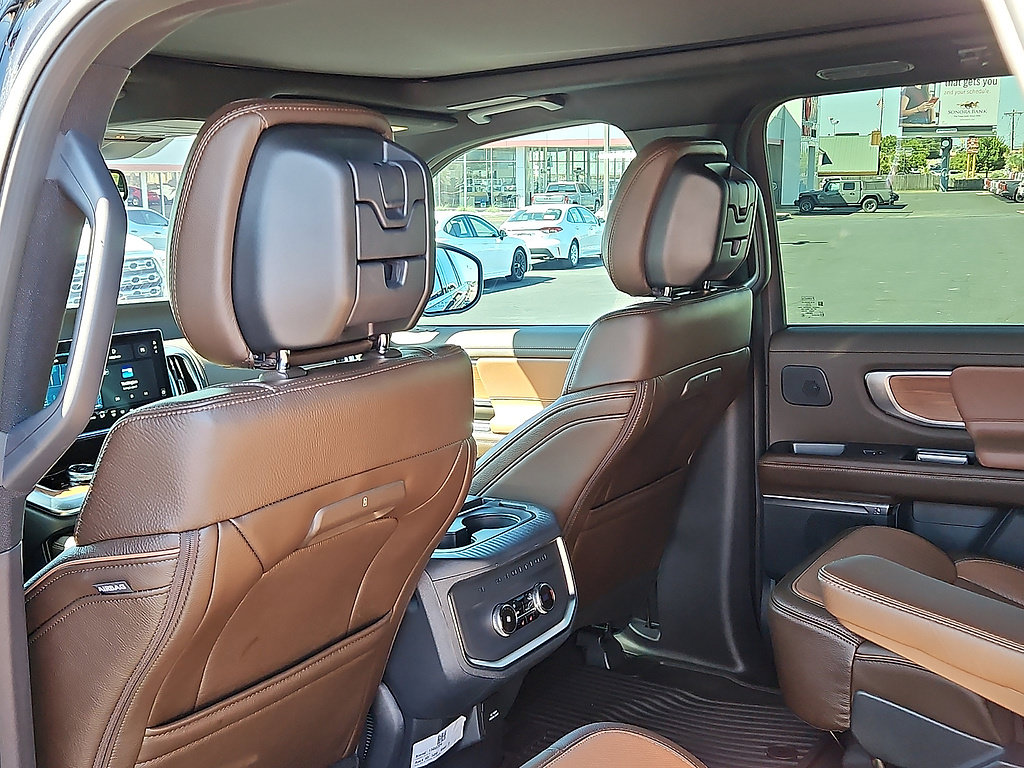 Used 2026 Ford Expedition King Ranch AWD/4WD image 10