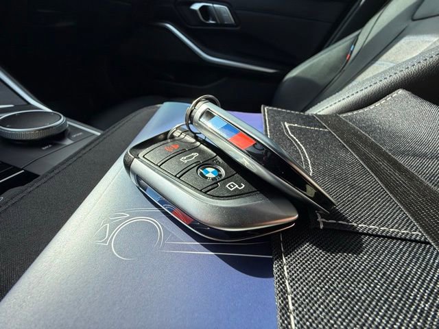 Used 2025 BMW M340i xDrive w/ Premium Package image 32
