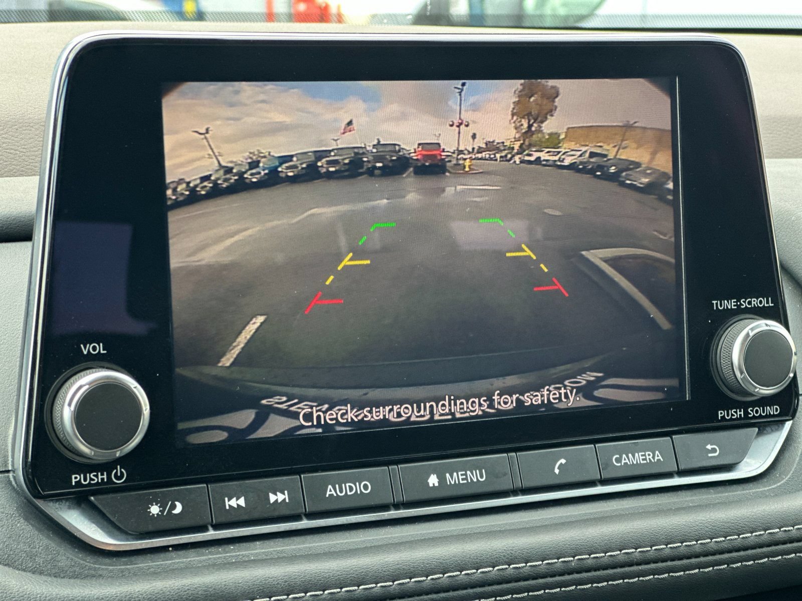 Used 2022 Nissan Rogue SV FWD image 19