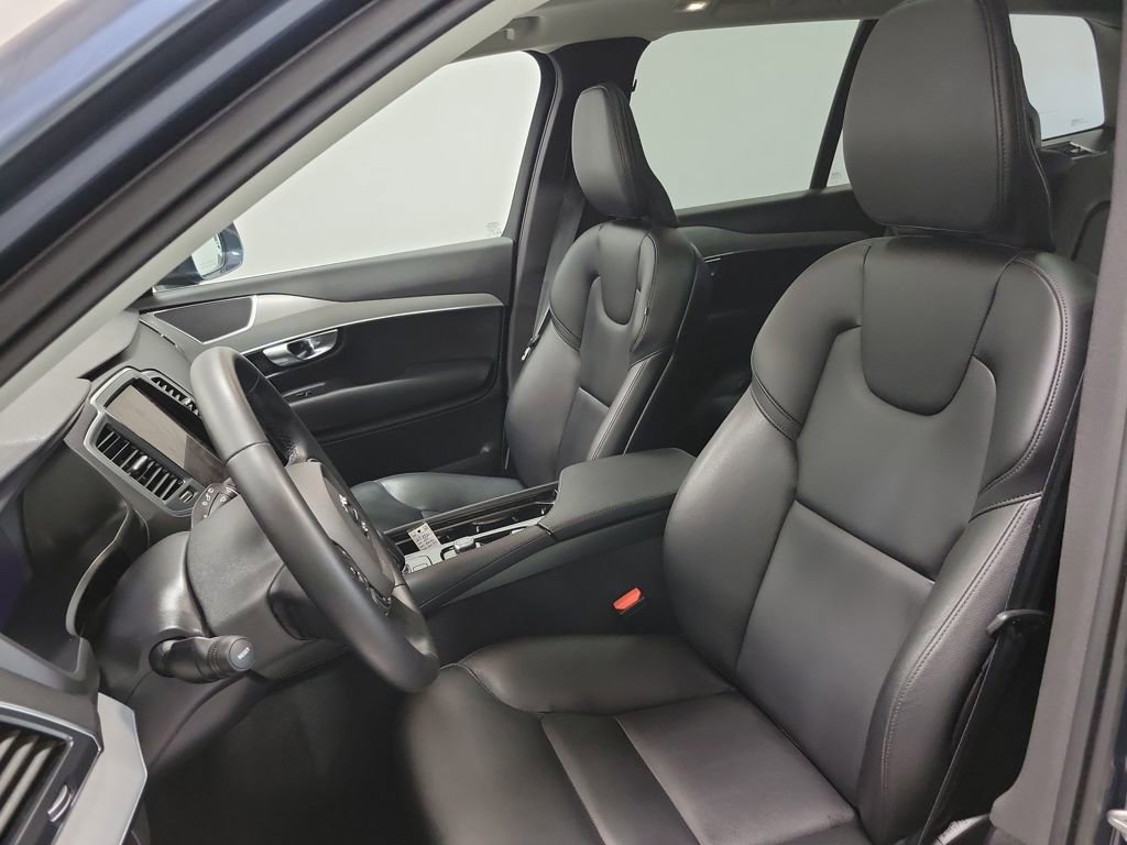 Used 2025 Volvo XC90 B5 Core image 49
