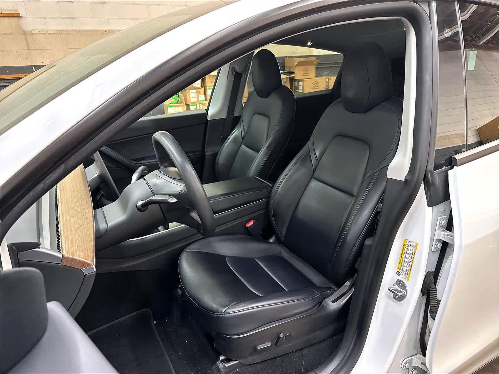 Used 2020 Tesla Model Y Long Range AWD/4WD image 28