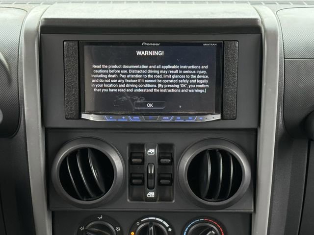 Used 2010 Jeep Wrangler Unlimited Rubicon w/ Trailer Tow Group AWD/4WD image 13