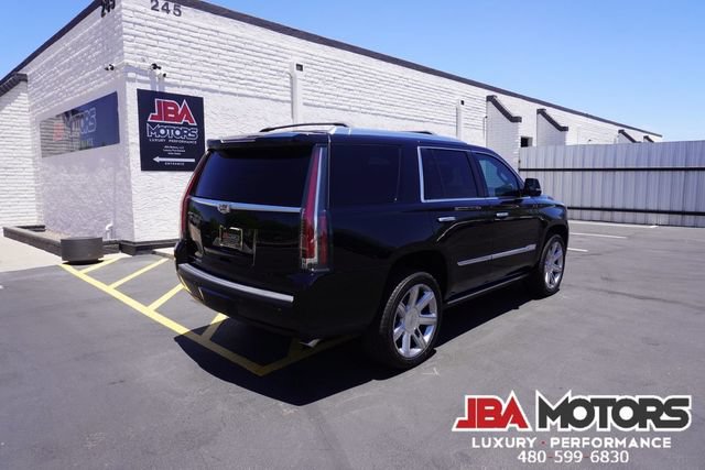 Used 2018 Cadillac Escalade Premium Luxury AWD/4WD image 21