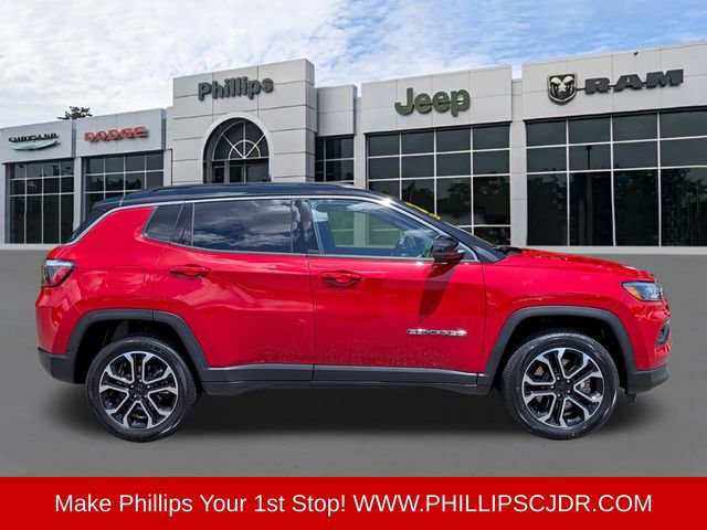 Used 2023 Jeep Compass Limited w/ Sun and Sound Group AWD/4WD image 2