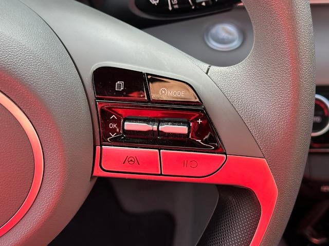 Used 2023 Hyundai Elantra SEL w/ Cargo Package image 24