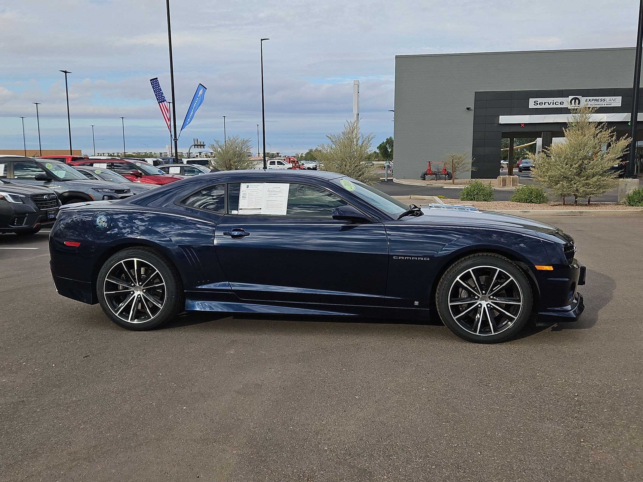 Used 2010 Chevrolet Camaro SS w/ LPO, Ground Effects Package RWD image 6