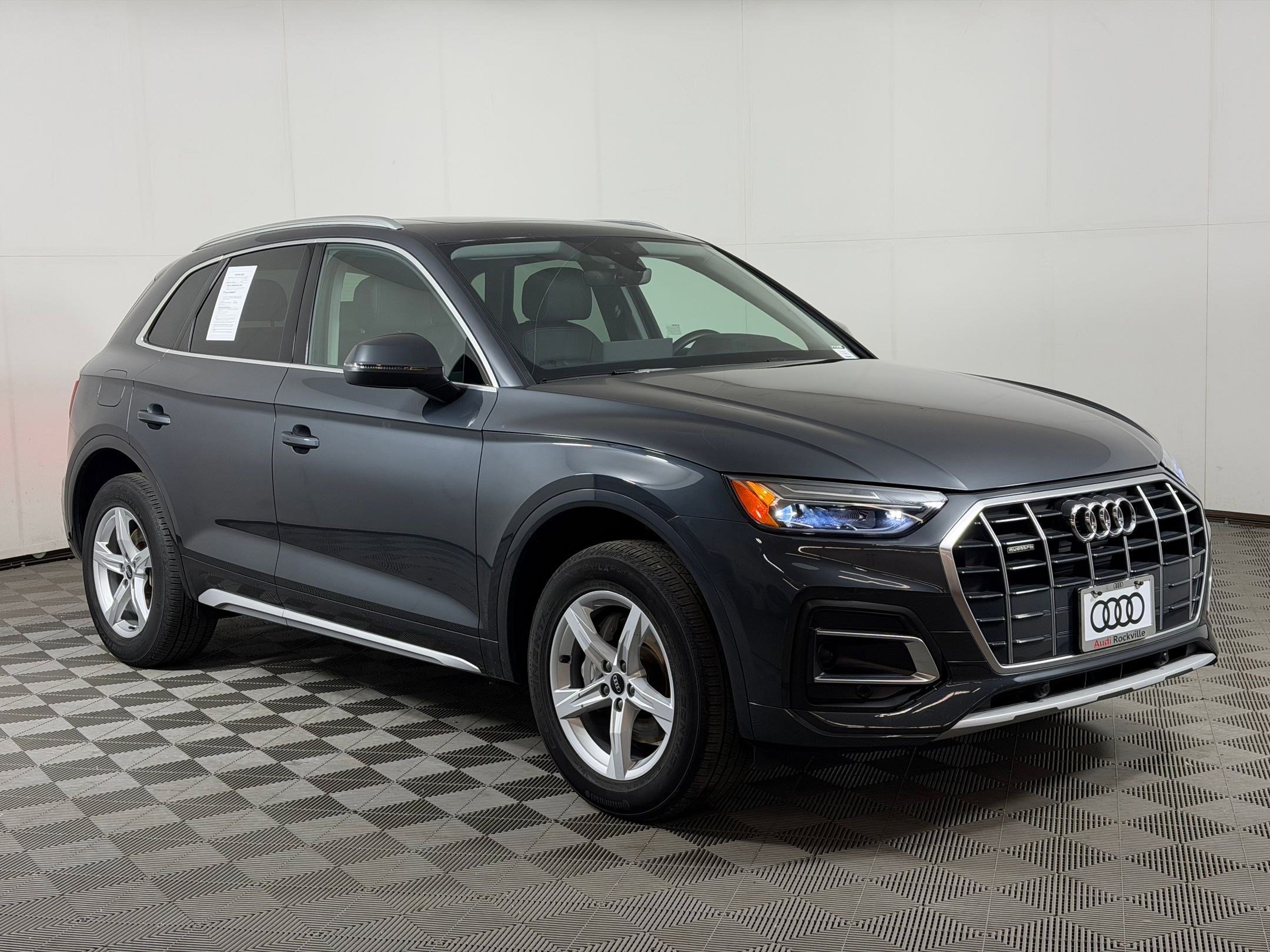 Used 2023 Audi Q5 2.0T Premium w/ Convenience Package AWD/4WD image 7