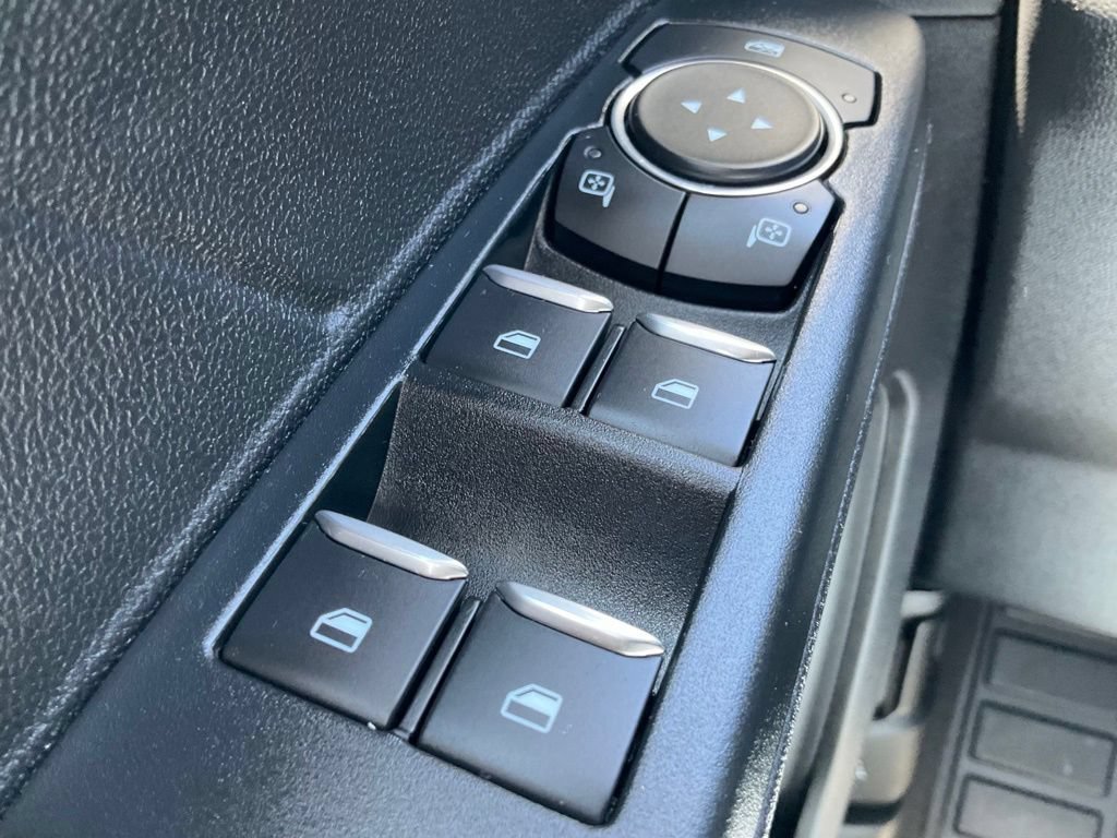 Used 2022 Ford Escape SE w/ SE Sport Appearance Package FWD image 41