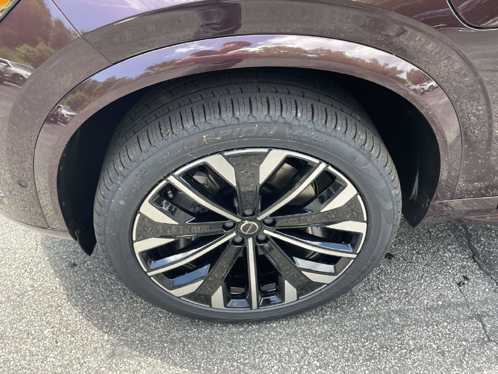 New 2026 Volvo XC90 B6 Ultra w/ Protection Package Premier AWD/4WD image 12