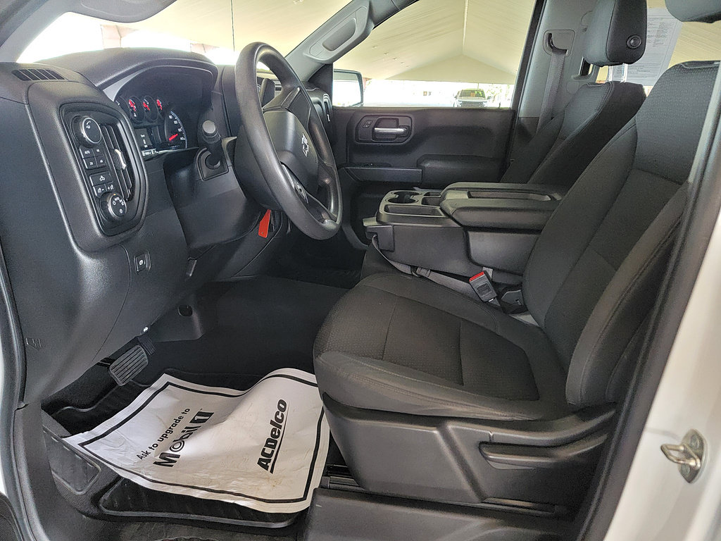 Used 2021 Chevrolet Silverado 1500 Custom Trail Boss AWD/4WD image 2