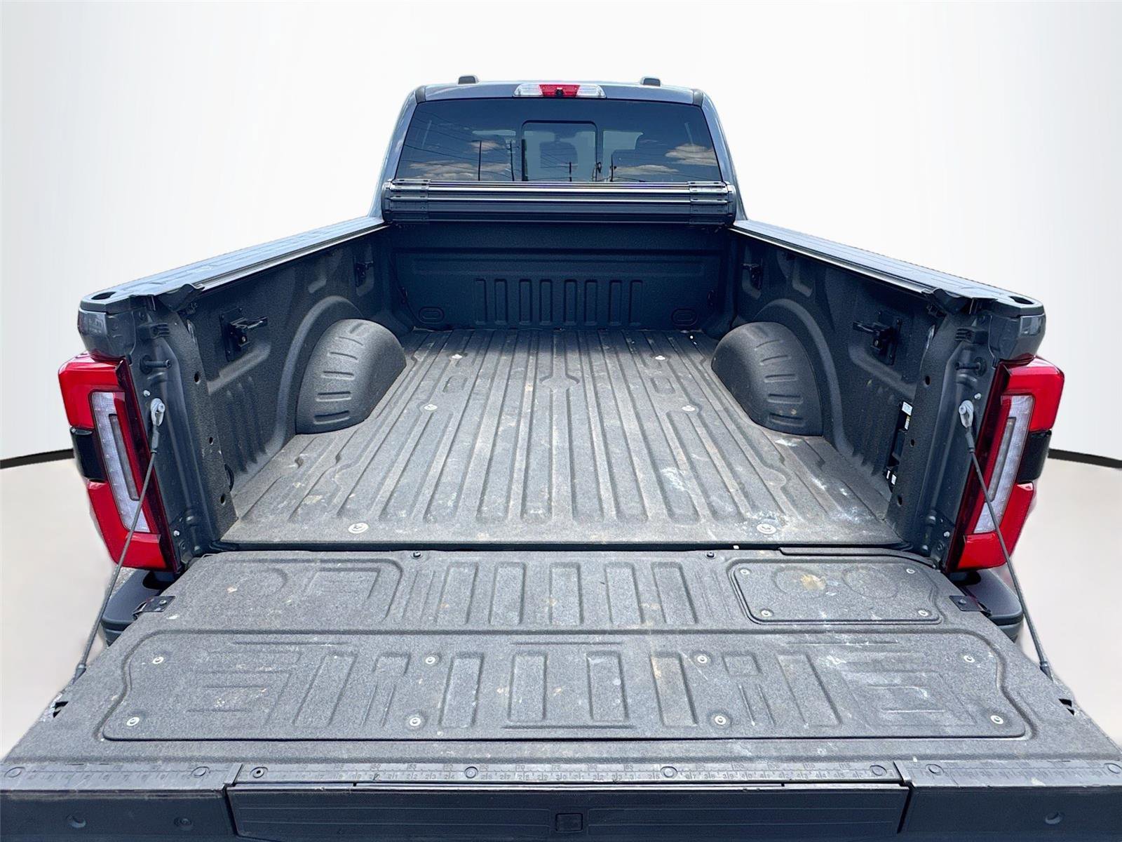 Used 2023 Ford F250 Platinum AWD/4WD image 19