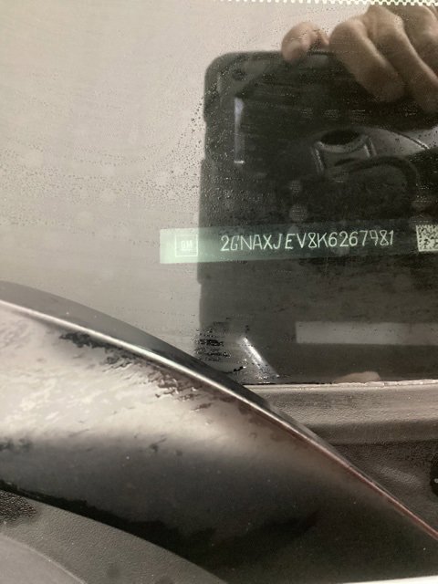 Used 2019 Chevrolet Equinox LT w/ Driver Convenience Package image 14