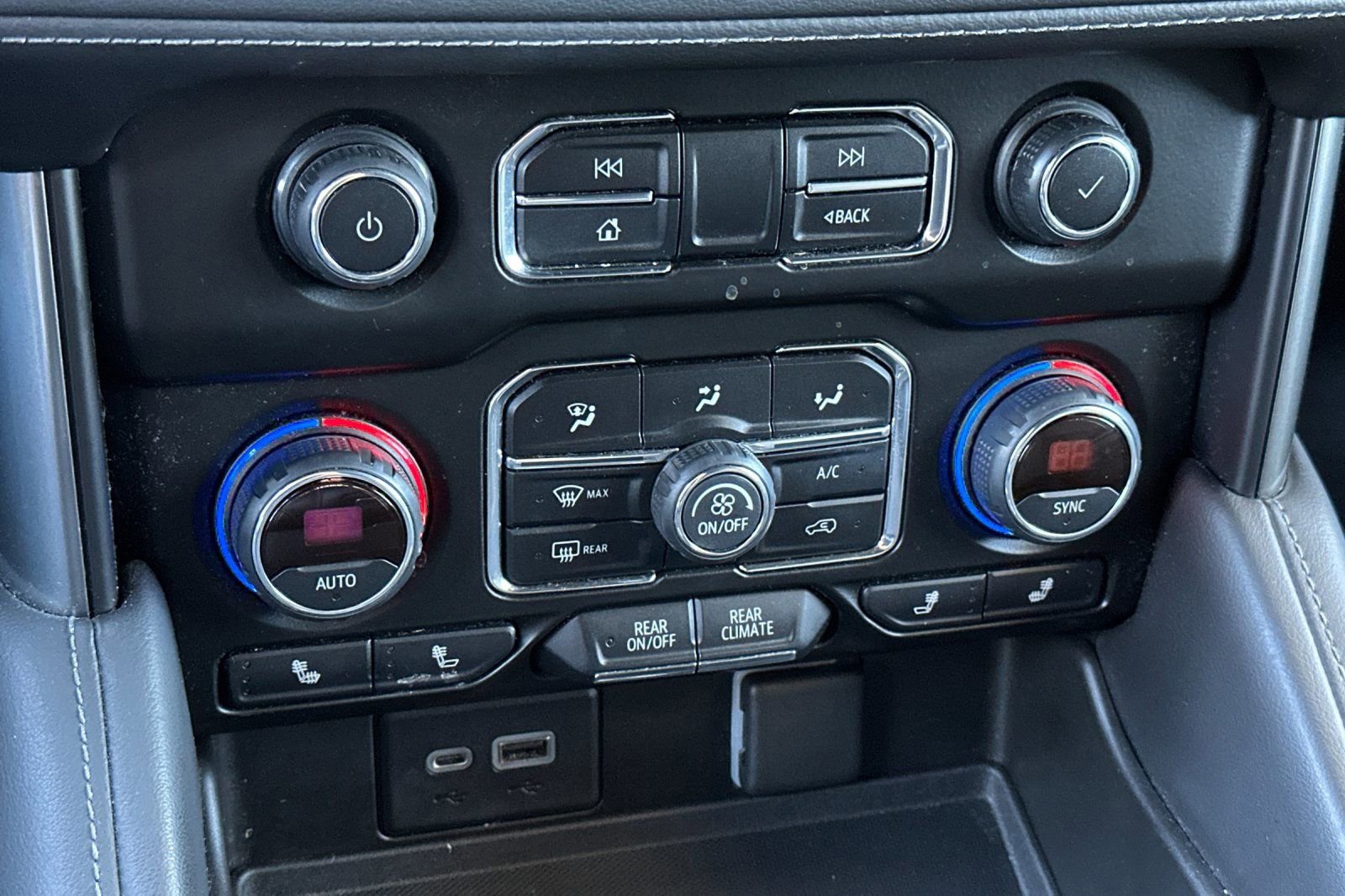 Certified 2021 Chevrolet Tahoe Z71 w/ Z71 Signature Package image 22