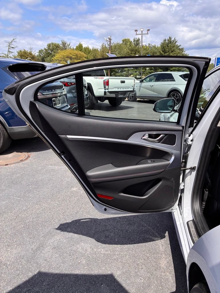 Used 2021 Genesis G70 2.0T w/ Elite Package AWD/4WD image 25