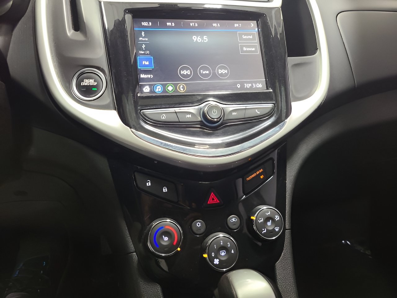 Used 2019 Chevrolet Sonic LT w/ Convenience Package FWD image 26