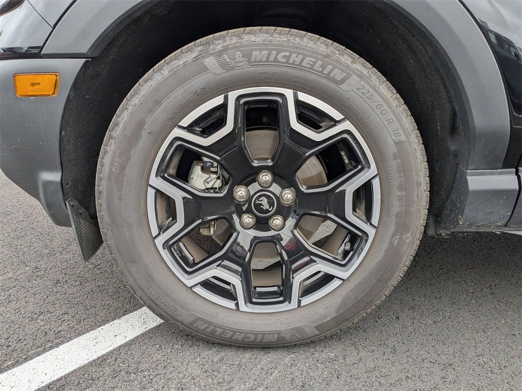 Used 2025 Ford Bronco Sport Outer Banks image 11