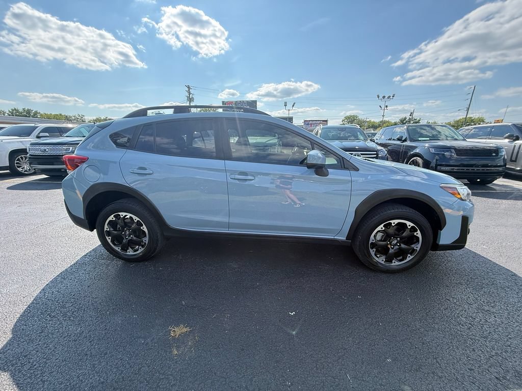 Used 2023 Subaru Crosstrek 2.0i Premium AWD/4WD image 2