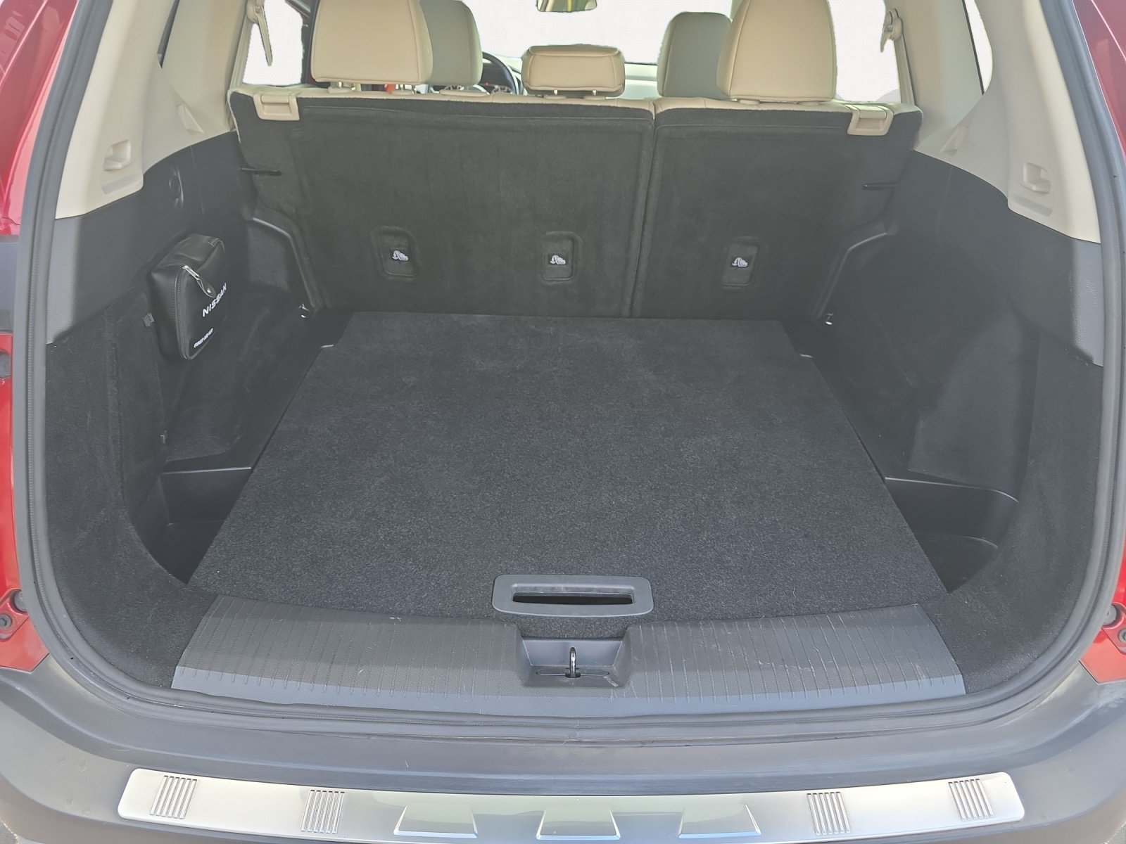 Used 2021 Nissan Rogue SV w/ Premium Package FWD image 12
