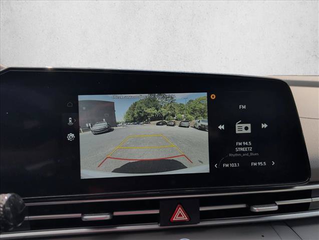 Used 2025 Hyundai Elantra SEL FWD image 17