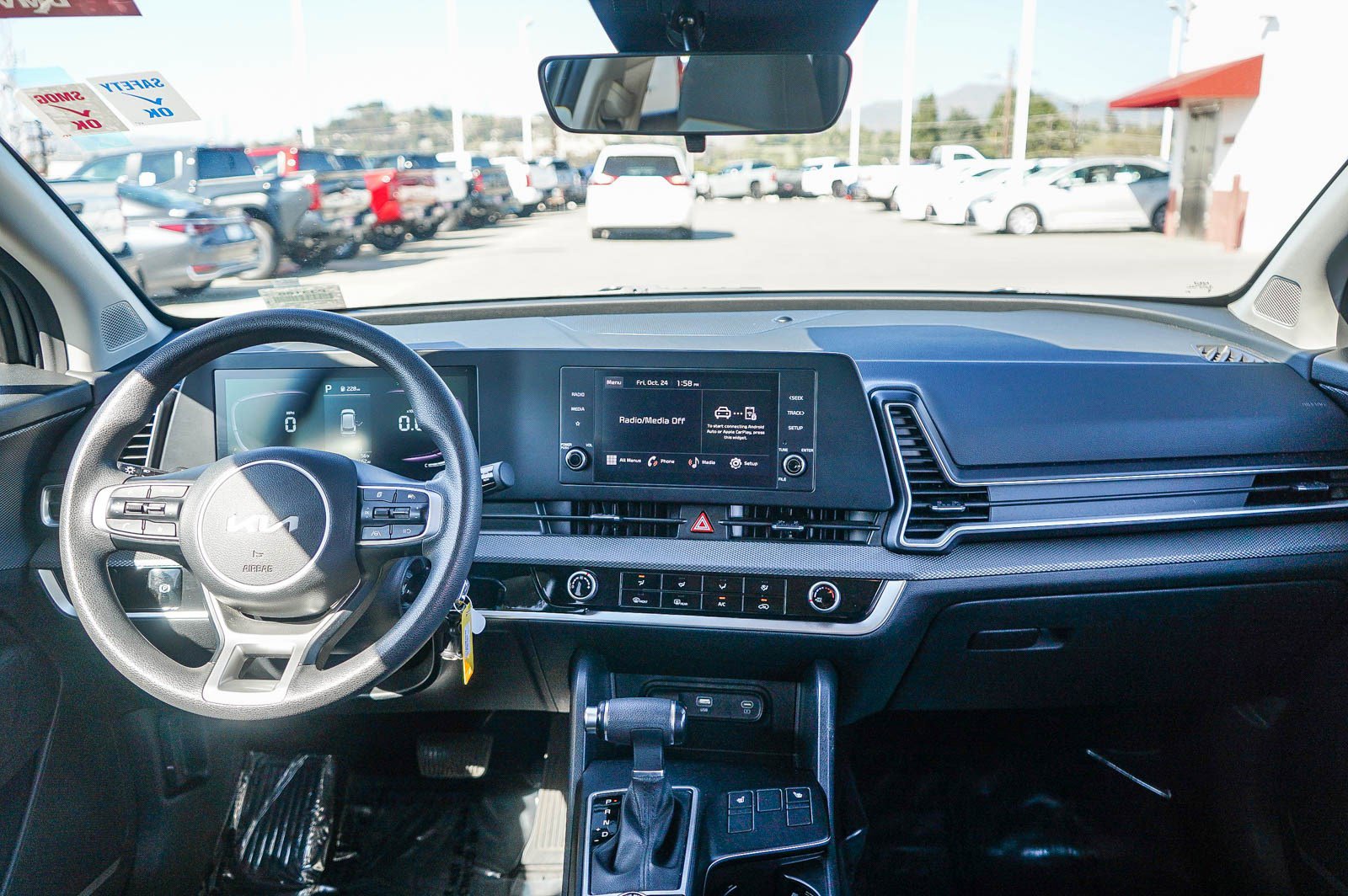 Used 2024 Kia Sportage LX image 11