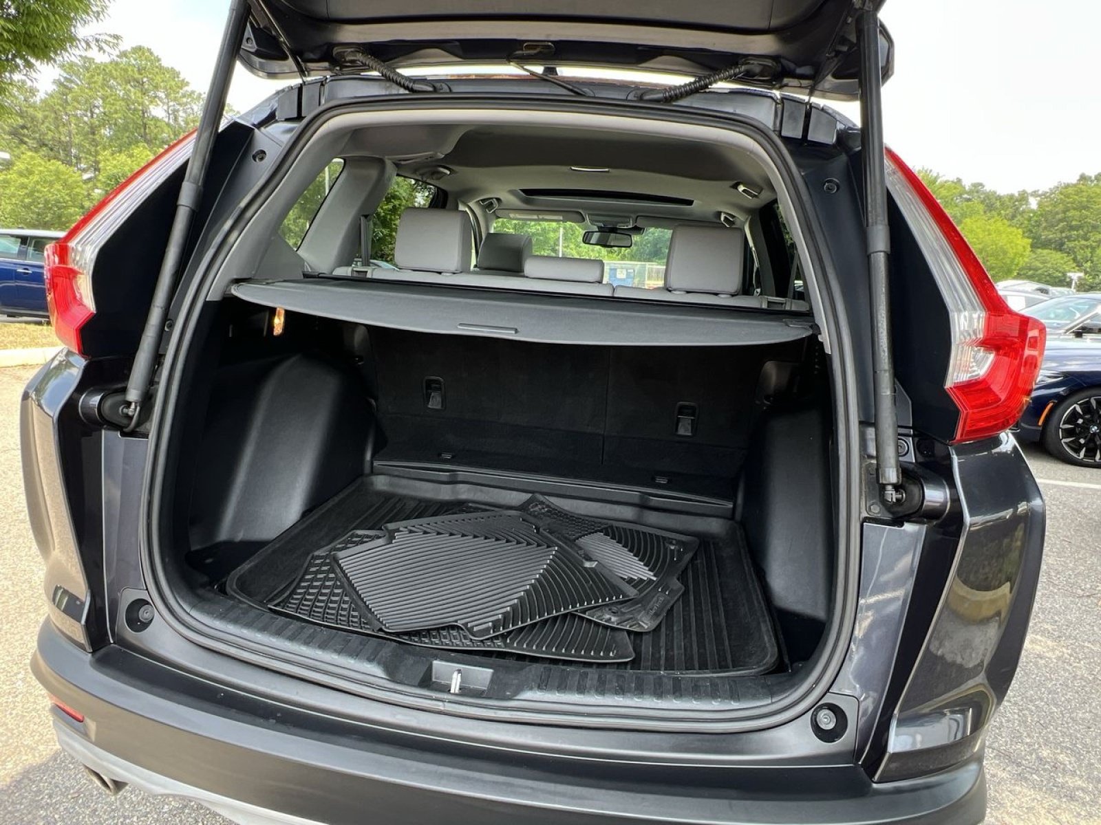 Used 2018 Honda CR-V Touring image 28