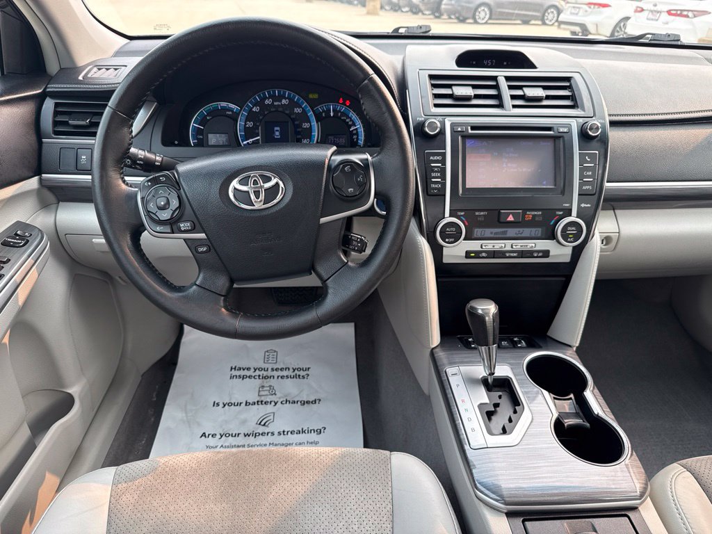 Used 2012 Toyota Camry XLE w/ Leather Pkg FWD image 11