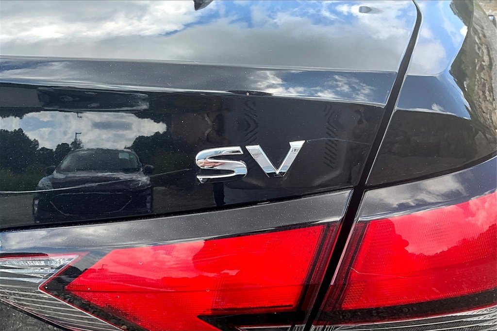 Used 2021 Nissan Versa SV image 8