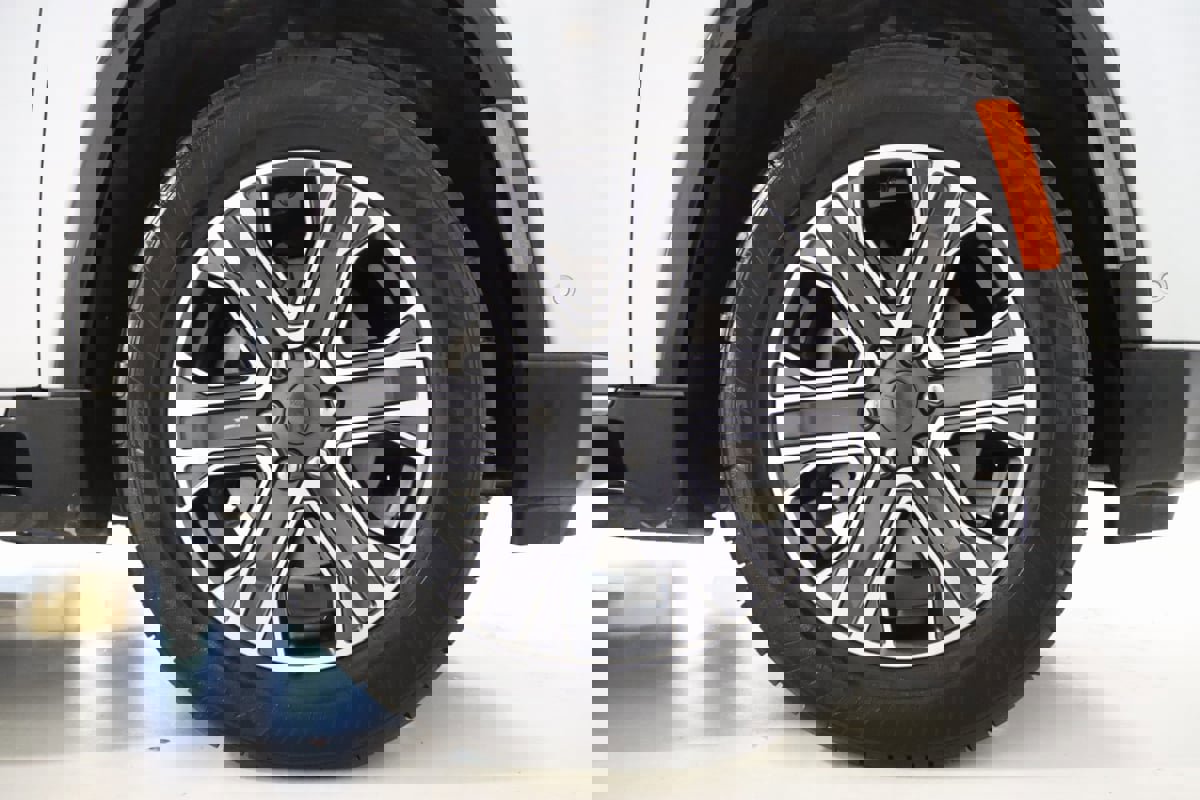 Used 2024 Jeep Wagoneer L Series II w/ Flexible Seating Group image 76